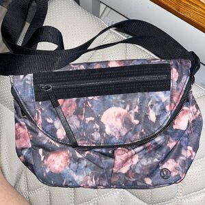 Lululemon flowers bag